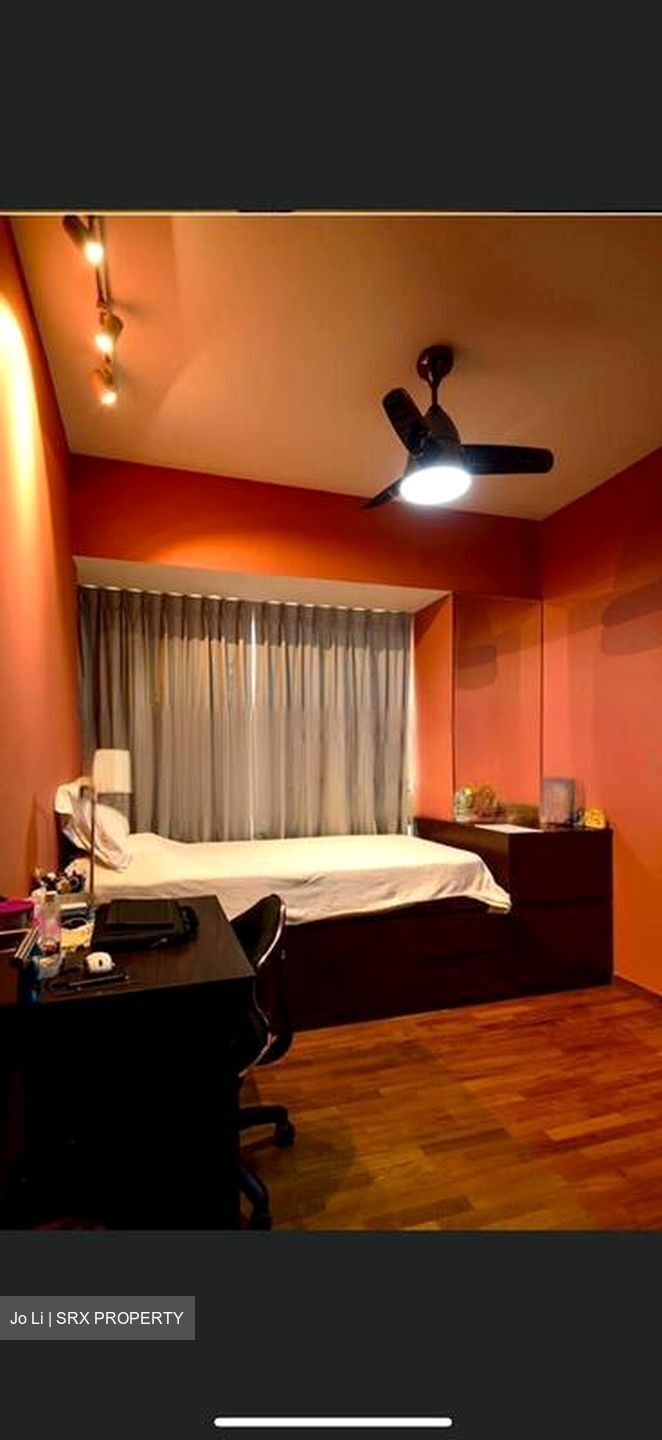 The Palette (D18), Condominium #465120031